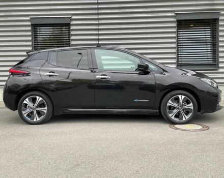 Черный Ниссан Лиф, объемом двигателя 0 л и пробегом 68 тыс. км за 9000 $, фото 4 на Automoto.ua