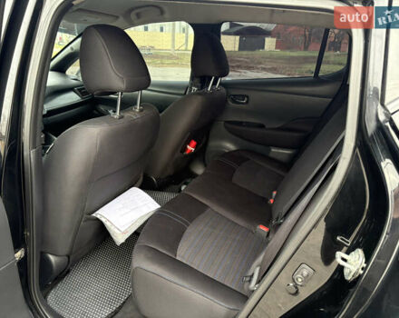 Черный Ниссан Лиф, объемом двигателя 0 л и пробегом 97 тыс. км за 10300 $, фото 12 на Automoto.ua