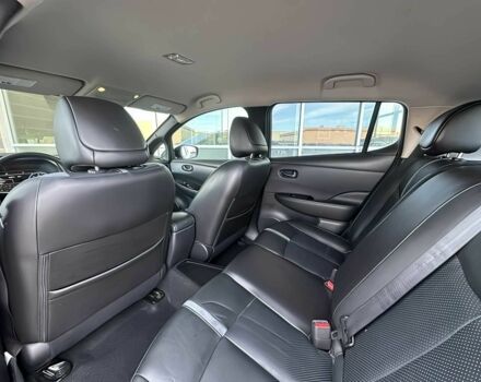 Черный Ниссан Лиф, объемом двигателя 0 л и пробегом 42 тыс. км за 7900 $, фото 10 на Automoto.ua