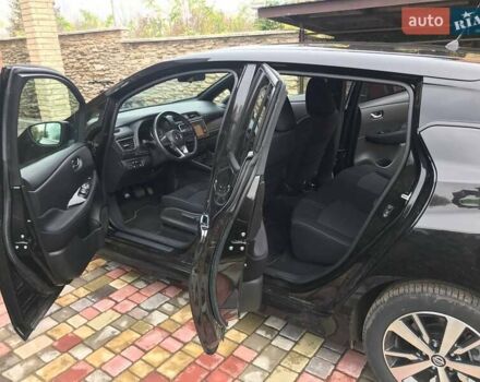 Черный Ниссан Лиф, объемом двигателя 0 л и пробегом 90 тыс. км за 20500 $, фото 17 на Automoto.ua