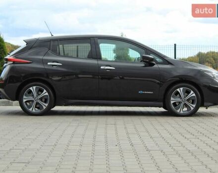 Чорний Ніссан Ліф, об'ємом двигуна 0 л та пробігом 64 тис. км за 13299 $, фото 6 на Automoto.ua