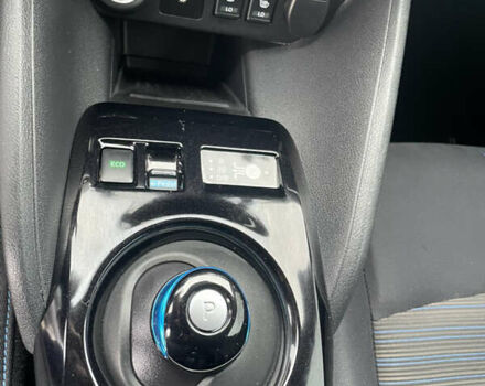 Чорний Ніссан Ліф, об'ємом двигуна 0 л та пробігом 115 тис. км за 12000 $, фото 12 на Automoto.ua