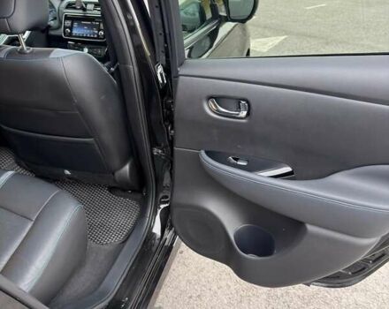 Черный Ниссан Лиф, объемом двигателя 0 л и пробегом 92 тыс. км за 13100 $, фото 46 на Automoto.ua
