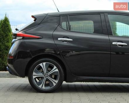 Чорний Ніссан Ліф, об'ємом двигуна 0 л та пробігом 64 тис. км за 13299 $, фото 7 на Automoto.ua