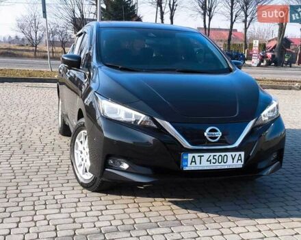 Чорний Ніссан Ліф, об'ємом двигуна 0 л та пробігом 64 тис. км за 15400 $, фото 5 на Automoto.ua