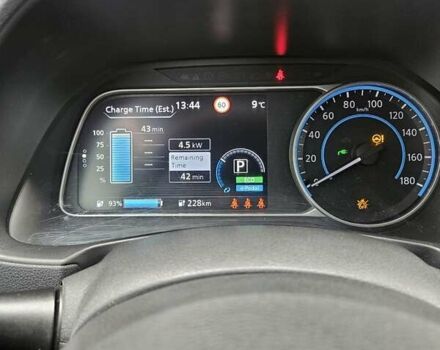 Чорний Ніссан Ліф, об'ємом двигуна 0 л та пробігом 165 тис. км за 11200 $, фото 14 на Automoto.ua