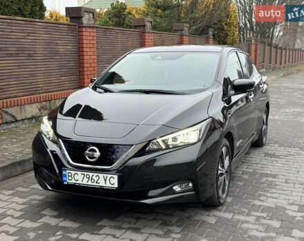 Черный Ниссан Лиф, объемом двигателя 0 л и пробегом 19 тыс. км за 14800 $, фото 1 на Automoto.ua