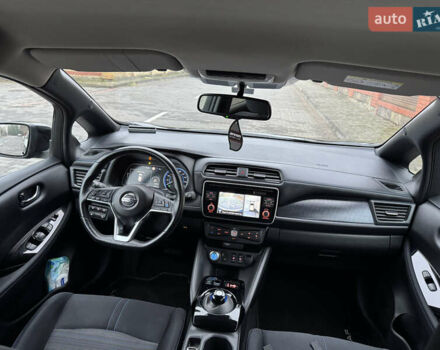 Черный Ниссан Лиф, объемом двигателя 0 л и пробегом 19 тыс. км за 14800 $, фото 12 на Automoto.ua