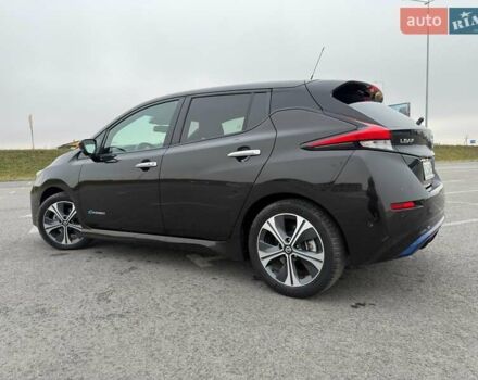 Черный Ниссан Лиф, объемом двигателя 0 л и пробегом 92 тыс. км за 13100 $, фото 25 на Automoto.ua