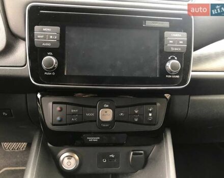 Черный Ниссан Лиф, объемом двигателя 0 л и пробегом 90 тыс. км за 20500 $, фото 6 на Automoto.ua