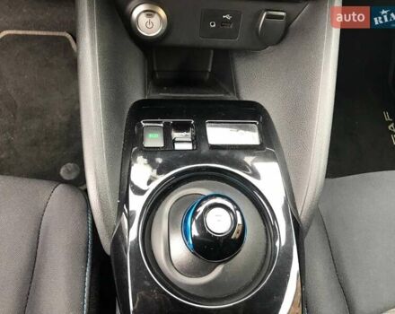 Черный Ниссан Лиф, объемом двигателя 0 л и пробегом 90 тыс. км за 20500 $, фото 7 на Automoto.ua