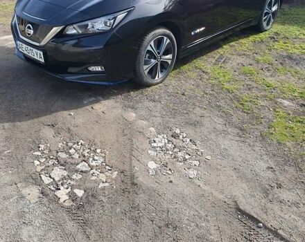 Черный Ниссан Лиф, объемом двигателя 0 л и пробегом 150 тыс. км за 17150 $, фото 10 на Automoto.ua