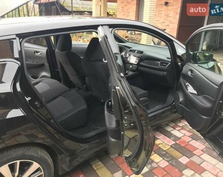 Черный Ниссан Лиф, объемом двигателя 0 л и пробегом 90 тыс. км за 20500 $, фото 18 на Automoto.ua