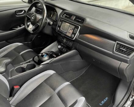 Черный Ниссан Лиф, объемом двигателя 0 л и пробегом 34 тыс. км за 6700 $, фото 8 на Automoto.ua