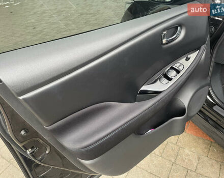 Чорний Ніссан Ліф, об'ємом двигуна 0 л та пробігом 115 тис. км за 12000 $, фото 13 на Automoto.ua