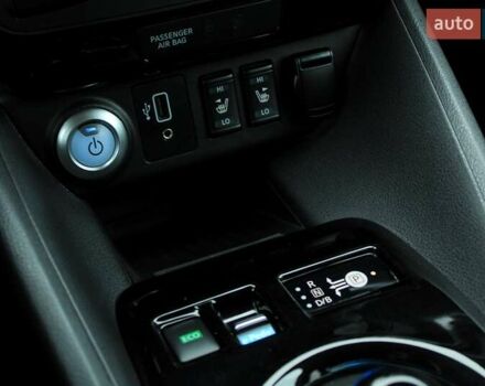 Чорний Ніссан Ліф, об'ємом двигуна 0 л та пробігом 64 тис. км за 13299 $, фото 41 на Automoto.ua