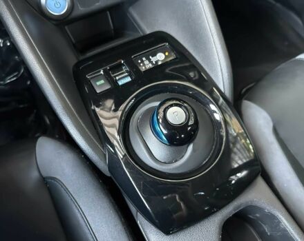 Черный Ниссан Лиф, объемом двигателя 0 л и пробегом 34 тыс. км за 8100 $, фото 11 на Automoto.ua