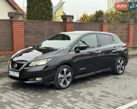 Черный Ниссан Лиф, объемом двигателя 0 л и пробегом 19 тыс. км за 14800 $, фото 2 на Automoto.ua