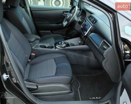 Чорний Ніссан Ліф, об'ємом двигуна 0 л та пробігом 64 тис. км за 13299 $, фото 32 на Automoto.ua