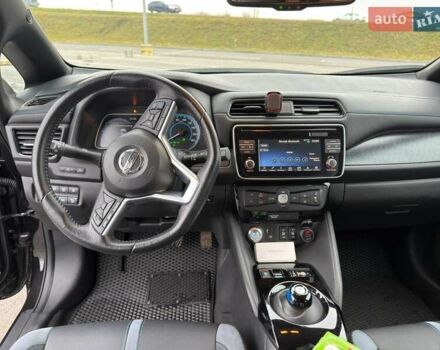 Черный Ниссан Лиф, объемом двигателя 0 л и пробегом 92 тыс. км за 13100 $, фото 49 на Automoto.ua