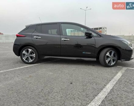 Черный Ниссан Лиф, объемом двигателя 0 л и пробегом 92 тыс. км за 13100 $, фото 10 на Automoto.ua