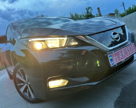 Черный Ниссан Лиф, объемом двигателя 0 л и пробегом 63 тыс. км за 12999 $, фото 18 на Automoto.ua