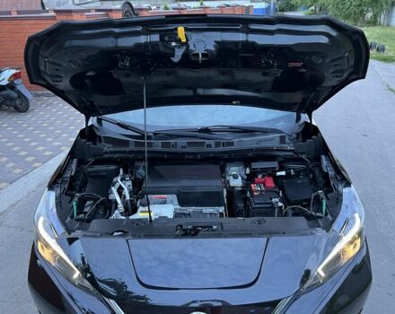 Черный Ниссан Лиф, объемом двигателя 0 л и пробегом 63 тыс. км за 12999 $, фото 17 на Automoto.ua