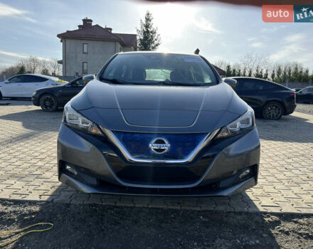 Черный Ниссан Лиф, объемом двигателя 0 л и пробегом 234 тыс. км за 11000 $, фото 4 на Automoto.ua