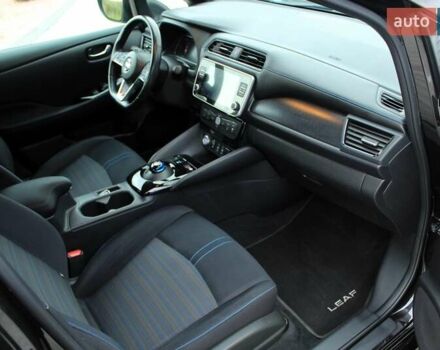 Чорний Ніссан Ліф, об'ємом двигуна 0 л та пробігом 64 тис. км за 13299 $, фото 33 на Automoto.ua