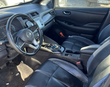 Черный Ниссан Лиф, объемом двигателя 0 л и пробегом 234 тыс. км за 11000 $, фото 8 на Automoto.ua