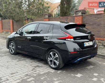 Черный Ниссан Лиф, объемом двигателя 0 л и пробегом 19 тыс. км за 14800 $, фото 4 на Automoto.ua