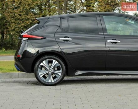 Чорний Ніссан Ліф, об'ємом двигуна 0 л та пробігом 64 тис. км за 13299 $, фото 20 на Automoto.ua