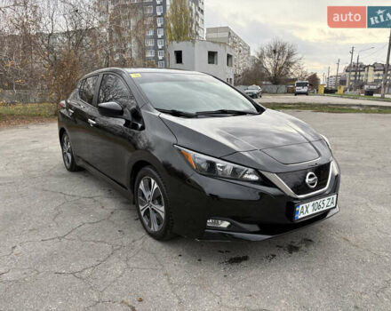 Черный Ниссан Лиф, объемом двигателя 0 л и пробегом 97 тыс. км за 10300 $, фото 2 на Automoto.ua