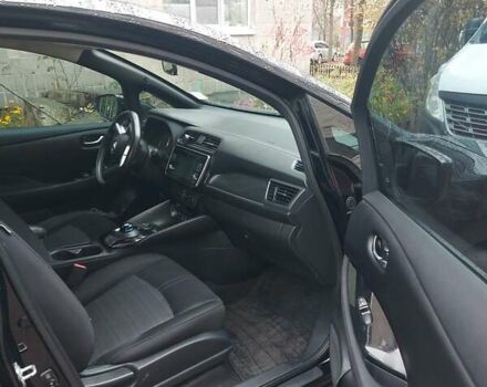 Черный Ниссан Лиф, объемом двигателя 0 л и пробегом 40 тыс. км за 13500 $, фото 8 на Automoto.ua