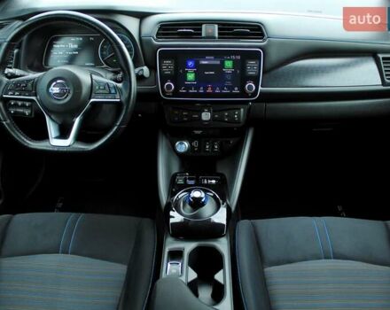 Чорний Ніссан Ліф, об'ємом двигуна 0 л та пробігом 64 тис. км за 13299 $, фото 31 на Automoto.ua