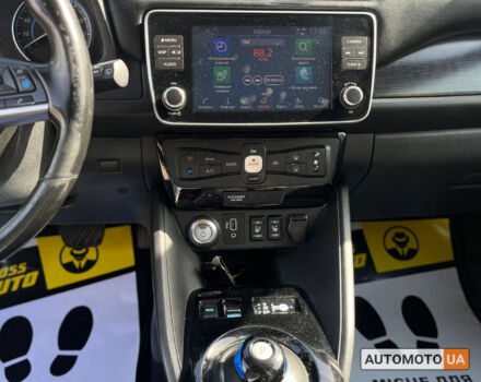 Черный Ниссан Лиф, объемом двигателя 62 л и пробегом 164 тыс. км за 18990 $, фото 16 на Automoto.ua