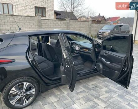 Чорний Ніссан Ліф, об'ємом двигуна 0 л та пробігом 70 тис. км за 13377 $, фото 5 на Automoto.ua