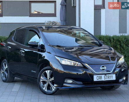 Черный Ниссан Лиф, объемом двигателя 0 л и пробегом 98 тыс. км за 15999 $, фото 2 на Automoto.ua