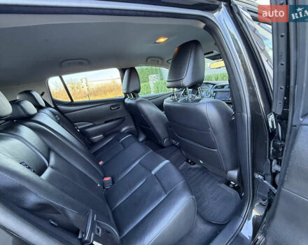 Черный Ниссан Лиф, объемом двигателя 0 л и пробегом 98 тыс. км за 15999 $, фото 32 на Automoto.ua