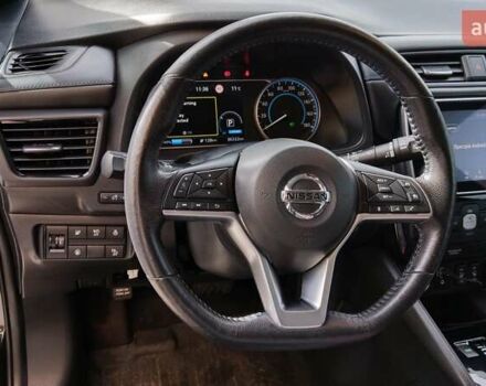 Черный Ниссан Лиф, объемом двигателя 0 л и пробегом 58 тыс. км за 14000 $, фото 19 на Automoto.ua