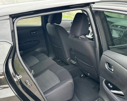 Черный Ниссан Лиф, объемом двигателя 0 л и пробегом 115 тыс. км за 15900 $, фото 12 на Automoto.ua