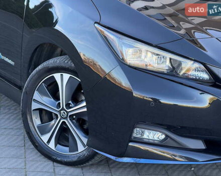 Черный Ниссан Лиф, объемом двигателя 0 л и пробегом 98 тыс. км за 15999 $, фото 9 на Automoto.ua