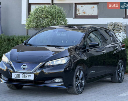 Черный Ниссан Лиф, объемом двигателя 0 л и пробегом 98 тыс. км за 15999 $, фото 1 на Automoto.ua