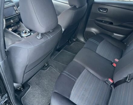 Черный Ниссан Лиф, объемом двигателя 0 л и пробегом 70 тыс. км за 13377 $, фото 16 на Automoto.ua