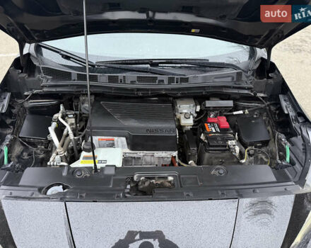 Черный Ниссан Лиф, объемом двигателя 0 л и пробегом 95 тыс. км за 16999 $, фото 20 на Automoto.ua
