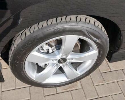 Черный Ниссан Лиф, объемом двигателя 0 л и пробегом 58 тыс. км за 14000 $, фото 12 на Automoto.ua