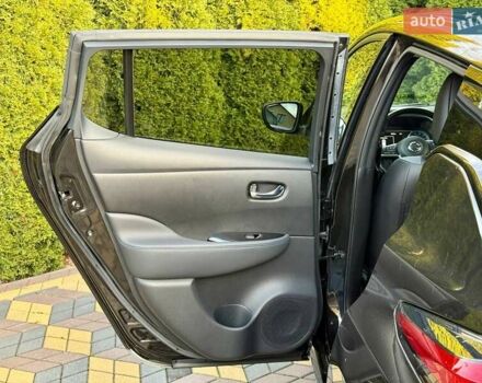 Черный Ниссан Лиф, объемом двигателя 0 л и пробегом 21 тыс. км за 15700 $, фото 23 на Automoto.ua