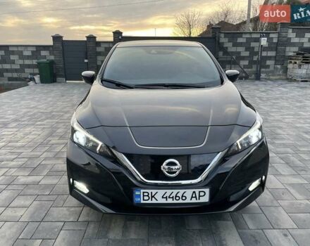 Чорний Ніссан Ліф, об'ємом двигуна 0 л та пробігом 70 тис. км за 13377 $, фото 8 на Automoto.ua