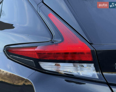 Черный Ниссан Лиф, объемом двигателя 0 л и пробегом 98 тыс. км за 15999 $, фото 15 на Automoto.ua