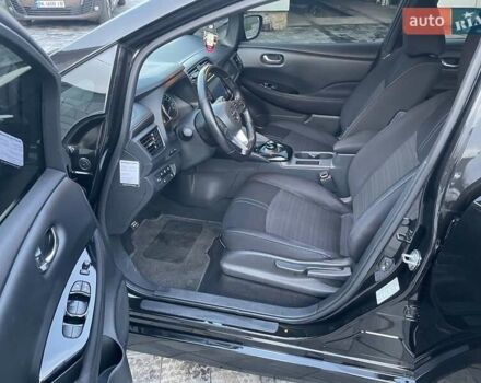 Чорний Ніссан Ліф, об'ємом двигуна 0 л та пробігом 70 тис. км за 13377 $, фото 14 на Automoto.ua